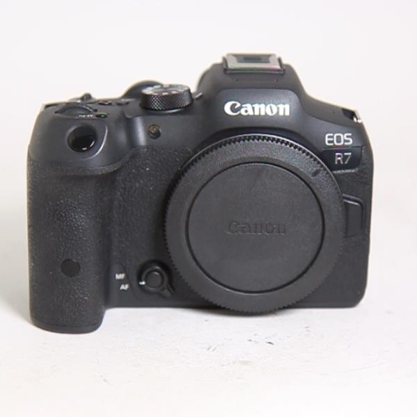Used Canon EOS R7