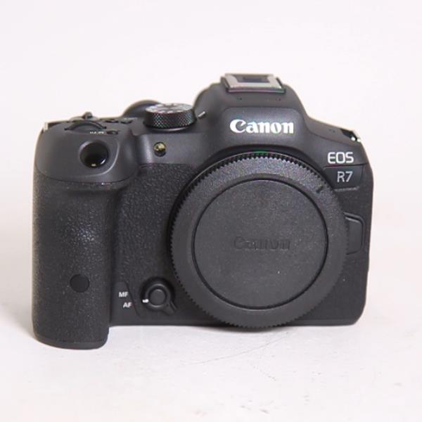 Used Canon EOS R7