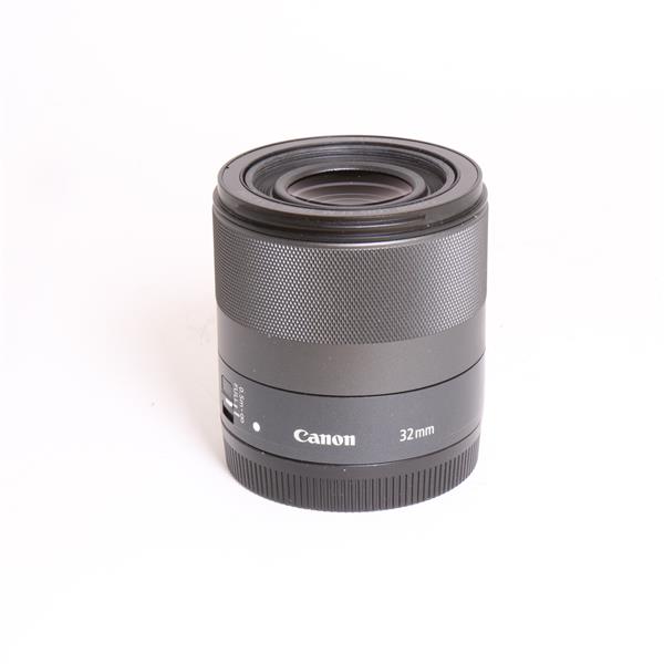 Used Canon EF-M 32mm f/1.4 Macro STM