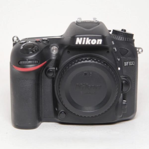 Used Nikon D7100