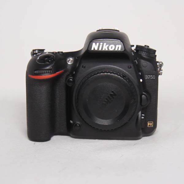 Used Nikon D750