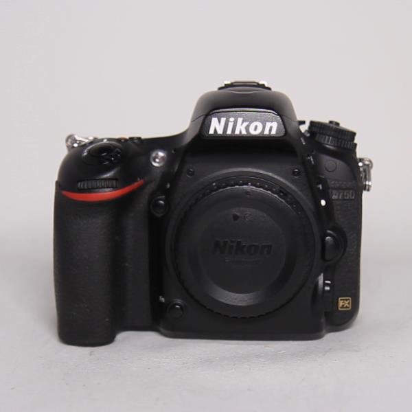 Used Nikon D750
