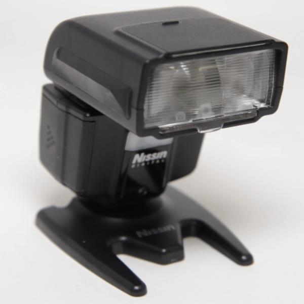 Used Nissin i40 Flash Gun Nikon