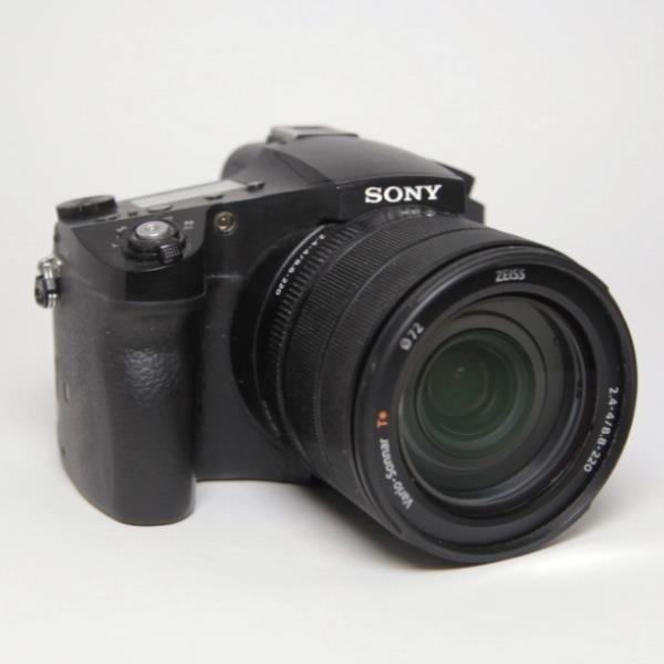Used Sony RX10 IV