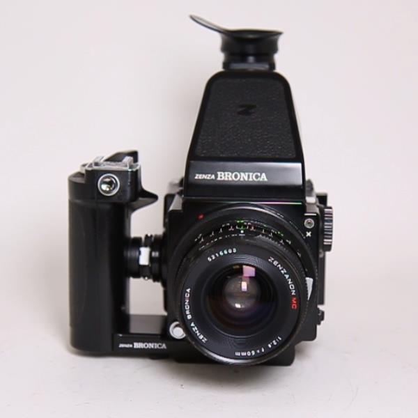 Used Zenza Bronica ETRS With 120 back and 50mm f/2.8 lens