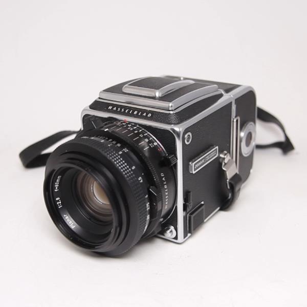 Used Hasselblad 2000FC Film Camera with Planar 80mm f/2.8 Lens