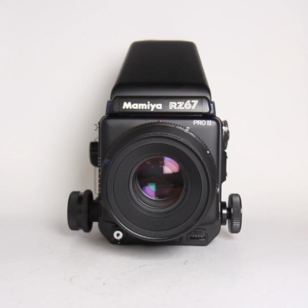 Used Mamiya RZ67 Pro II + AE Prism Finder + 110mm 2.8 Lens