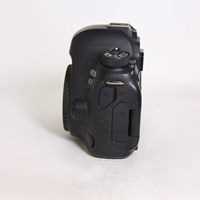 Used Canon EOS 6D Mark II Digital SLR Camera Body