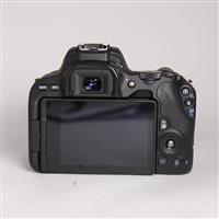 Used Canon EOS 200D DSLR Camera Body in Black