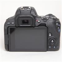 Used Canon EOS 200D DSLR Camera Body in Black