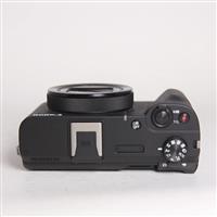 Used Canon Powershot V1 Compact camera