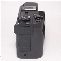 Used Canon Powershot V1 Compact camera