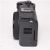 Used Canon Powershot V1 Compact camera