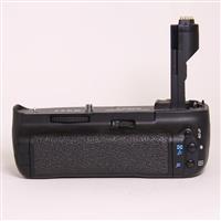 Used Canon BG-E7 BGE7 Battery Grip for EOS 7D