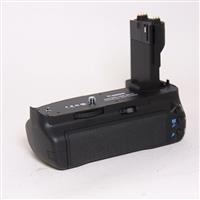 Used Canon BG-E7 BGE7 Battery Grip for EOS 7D