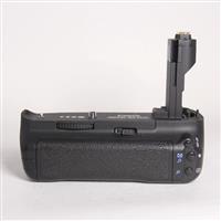 Used Canon BG-E7 BGE7 Battery Grip for EOS 7D