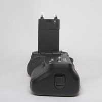 Used Canon BG-E9 Battery Grip for EOS 60D