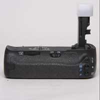 Used Canon BG-E9 Battery Grip for EOS 60D