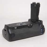 Used Canon BG-E9 Battery Grip for EOS 60D