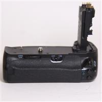 Used Canon BG-E9 Battery Grip for EOS 60D