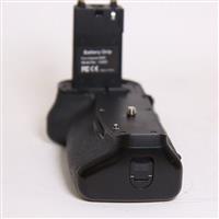 Used Canon BG-E9 Battery Grip for EOS 60D