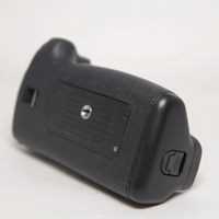 Used Canon Battery Grip BG-E11