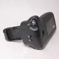 Used Canon Battery Grip BG-E11