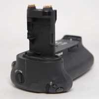 Used Canon BG-E16 Battery Grip for EOS 7d Mark II