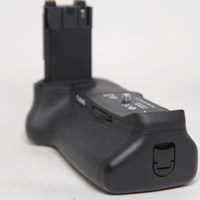 Used Canon BG-E16 Battery Grip for EOS 7d Mark II