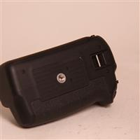 Used Canon BG-E18 Battery Grip for EOS 750/760