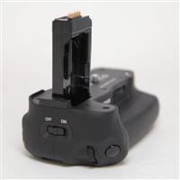 Used Canon BG-E18 Battery Grip for EOS 750/760