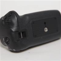Used Canon Battery Grip BG-E20 for the 5D Mark IV