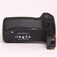 Used Canon BG-E21 Battery Grip