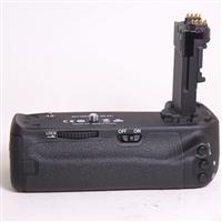 Used Canon BG-E21 Battery Grip