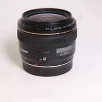 Used Canon EF 28mm f/1.8 USM Wide Angle Lens