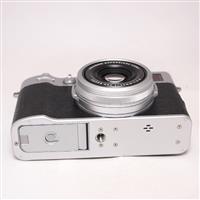 Used Fujifilm X100V Compact Digital Camera Silver
