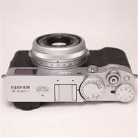 Used Fujifilm X100V Compact Digital Camera Silver