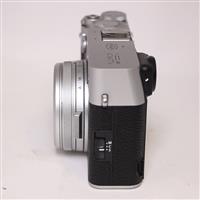 Used Fujifilm X100V Compact Digital Camera Silver