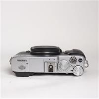 Used Fujifilm X-E1 - Two Tone Silver