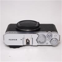 Used Fujifilm X-E4 Mirrorless Digital Camera Body Silver