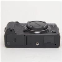 Used Fujifilm X-T4 Mirrorless Camera Body Black