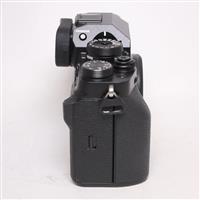 Used Fujifilm X-T4 Mirrorless Camera Body Black