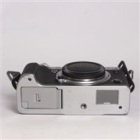 Used Fujifilm X-T4 Mirrorless Camera Body Silver