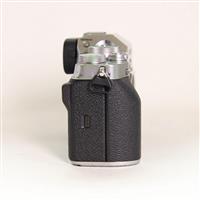 Used Fujifilm X-T4 Mirrorless Camera Body Silver