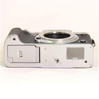 Used Fujifilm X-T4 Mirrorless Camera Body Silver