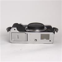 Used Fujifilm X-T4 Mirrorless Camera Body Silver