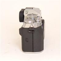 Used Fujifilm X-T5 Camera Body Silver