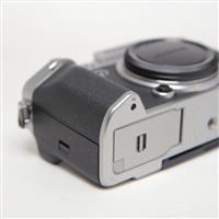 Used Fujifilm X-T5 Camera Body Silver