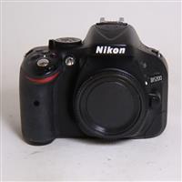 Used Nikon D5200 - Body Black