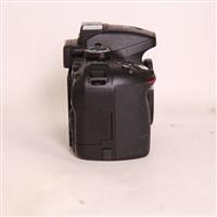 Used Nikon D5300 DSLR Digital camera Body - Black